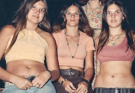 Women in the 70s… What do you notice? 🧐